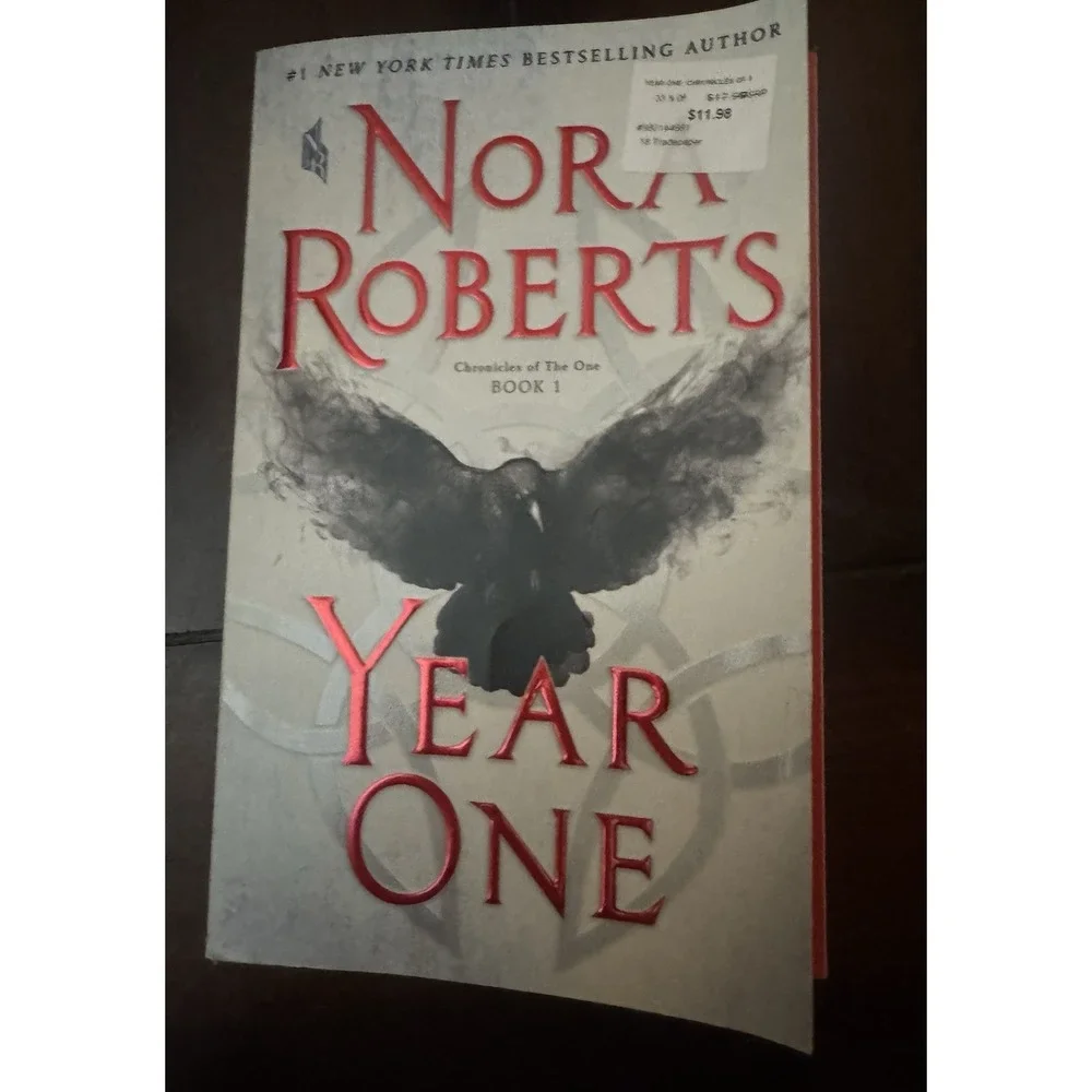 Nora Roberts Year One Chronicles of The One Bk 1 PB 2018 St. Martin's Griffin